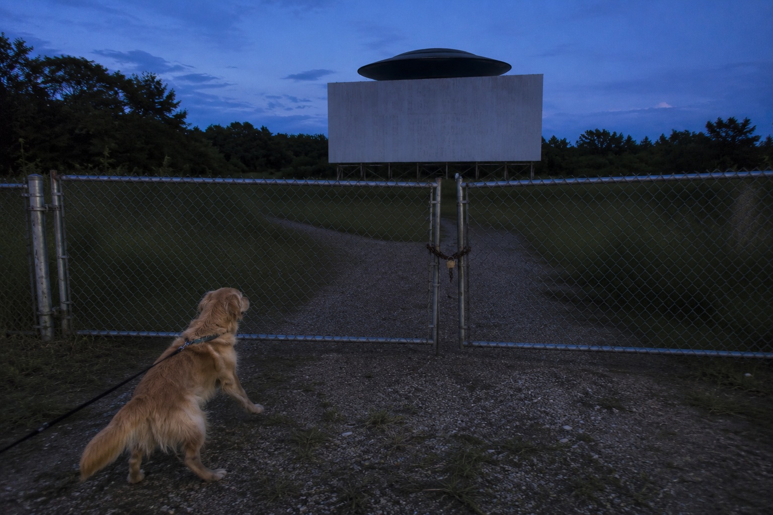 Editorial recreation of the A Black Saucer Hovered Behind Abandoned Drive-In Screen After Closing story, image 3.