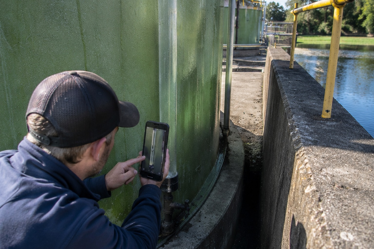 Editorial recreation of the Lakeside Fish Hatchery Night Photo Showed A Face Behind The Algae Tank Gauge story, image 3.