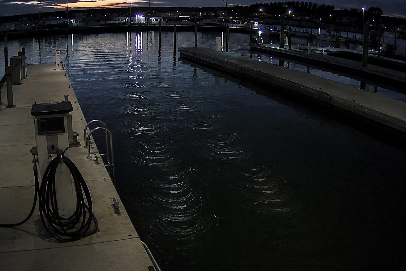 Editorial recreation of the Marina Fuel Dock Camera Showed Ripples Around Legs No One Could See story, image 3.