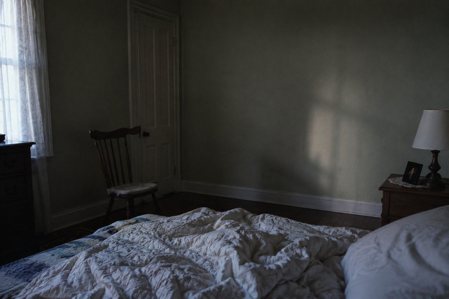Editorial recreation for Why Do Ghost Stories Mention A Figure At The Foot Of The Bed?, image 3.