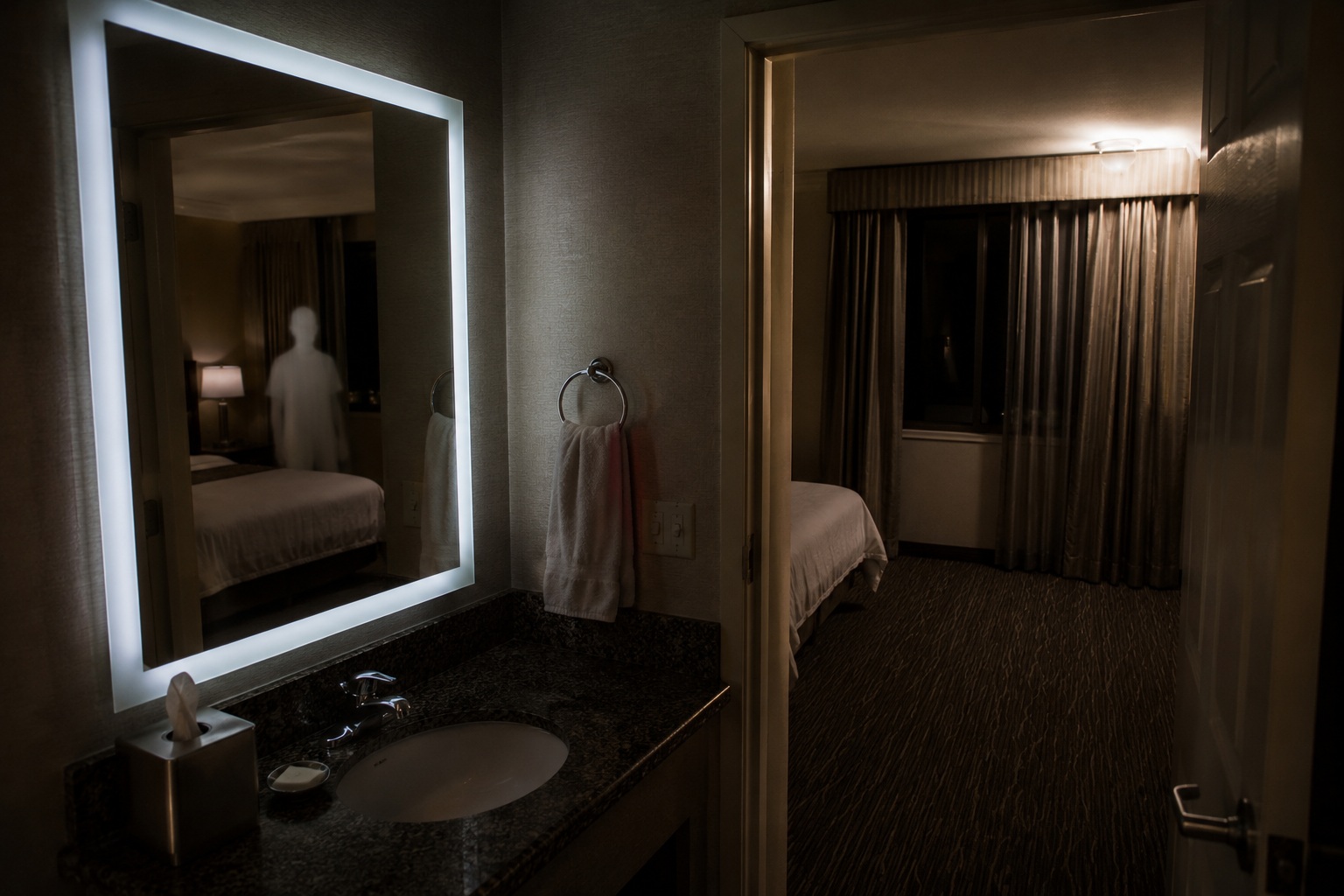 Editorial recreation of the Why Do Hotel Room Mirrors Show Someone Behind You? story, image 2.