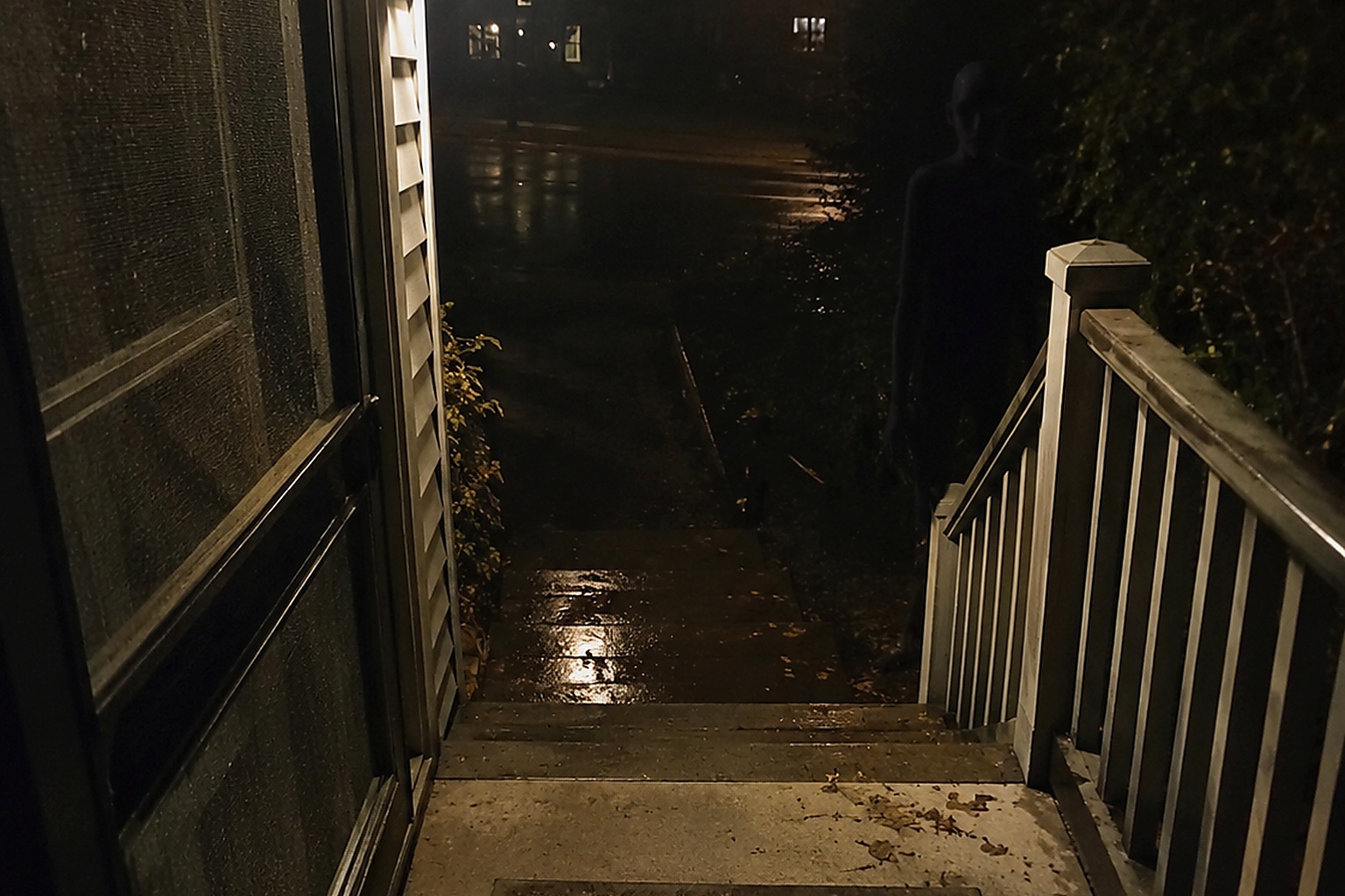 Editorial recreation of the Why Do People Hear Their Name Whispered From Empty Hallways? story, image 4.